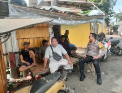 Dekat dengan Warga, Bhabinkamtibmas Kelurahan Ujung Pandang Baru Bangun Kedekatan Lewat Silaturahmi