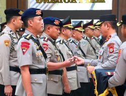 Kapolda Sulsel Pimpin Upacara Sertijab dan Pelantikan Pejabat Utama serta Kapolres Jajaran Polda Sulsel