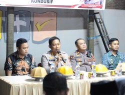 Ngopi Kamtibmas Wakapolrestabes Makassar Bersama Tokoh Masyarakat Kelurahan Tanjung Merdeka
