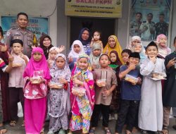 Dekat dengan Warga, Bhabinkamtibmas Rangkul Anak-Anak Agar Terhindar dari Kejahatan