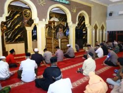 Kapolrestabes Makassar Ajak Jamaah Safari Subuh di Mariso Jaga Kamtibmas