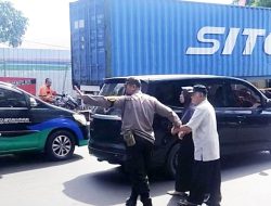 Dimana Pun Bertugas, Bhabinkamtibmas Selalu Hadir Membantu Warga