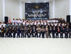 Kapolrestabes Makassar Hadiri Upacara Pengukuhan Paskibraka Kota Makassar 2025