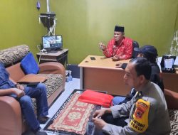 Warga dan Pemerintah Kelurahan Berua Kompak Laksanakan Kerja Bakti