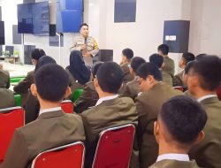 Bhabinkamtibmas Polsek Panakkukang Beri Penyuluhan ke Pelajar, Bahas Bahaya Narkoba, Bullying, dan Pergaulan Bebas