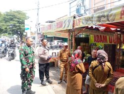 Bhabinkamtibmas Polsek Tamalate Bersama Tiga Pilar Bontoduri Sosialisasikan Penataan PKL dan Parkir Liar di Jalan Daeng Tata
