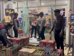 Polisi Tindak Penjualan Miras Tanpa Izin, Ribuan Botol Disita