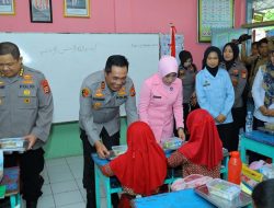 Kapolda Sulsel dan Ketua Bhayangkari Daerah Tinjau SPPG Yayasan Kemala Bhayangkari Polda Sulsel