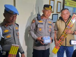 Tim Opsnal Resmob Polsek Tamalate Amankan Ratusan Petasan Berdaya Ledak Tinggi