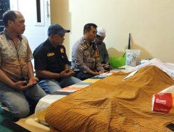 Wujud Kepedulian Antar Sesama, Bhabinkamtibmas Polsek Manggala Sambangi Rumah Duka Warga Binaan