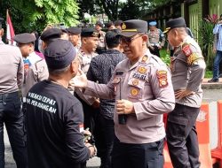 Pendekatan Humanis, Polisi Dengarkan Aspirasi Warga Bitoa Saat Aksi di Depan Mapolda Sulsel