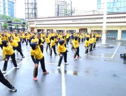 Jaga Kebugaran dan Soliditas, Kapolrestabes Makassar Olahraga Bersama