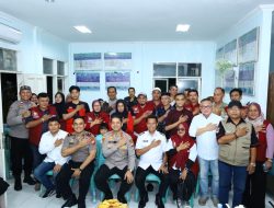 Ngopi Kamtibmas Kapolrestabes Makassar Bersama Tripika, Tokoh Masyarakat dan Warga Maloku Kecamatan Ujung Pandang