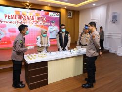 Hindari Penyalahgunaan Narkoba, PJU dan Kapolsek Polrestabes Makassar Dites Urine