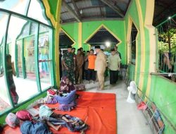 Tinjau Pengungsi Banjir, Wali Kota Makassar Pastikan Kebutuhan Warga Terpenuhi