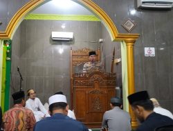 Safari Subuh di Masjid Babussalam Buntusu, Kapolsek Tamalanrea Sampaikan Himbauan “Tiga Aman” kepada Jamaah