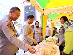 Polrestabes Makassar Gelar Gerakan Pangan Murah Serentak, Warga Antusias Berbelanja
