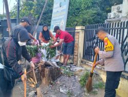 Bhabinkamtibmas Polsek Tamalate Laksanakan Jumat Bersih Bersama Warga