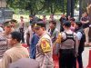 Personil Gabungan Polsek Biringkanaya dan Polda Sulsel Kawal Aksi Unjuk Rasa di depan Mapolda Sulsel