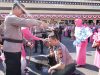 Tradisi Siraman Air Kembang Warnai Kenaikan Pangkat 149 Personel Polrestabes Makassar