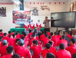 Melalui MPLS, Kapolsek Manggala Edukasi Siswa Baru SMAN 12 Makassar tentang Bahaya Bullying, Radikalisme, dan Terorisme