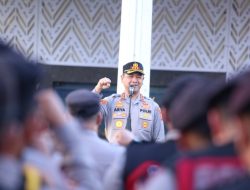 Kapolrestabes Makassar Tekankan Disiplin dan Profesionalisme Saat Apel Jam Pimpinan