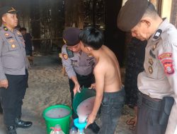 Personel Samapta Polsek Biringkanaya Sita 50 Liter Miras Jenis Ballo