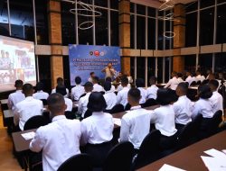 Kapolrestabes Makassar Beri Motivasi 70 Paskibraka, Utamakan Kekompakan dan Kerja Sama Tim