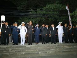 HUT ke-81 RI, Kapolda Sulsel Hadiri Apel Kehormatan dan Renungan Suci di TMP Panaikang