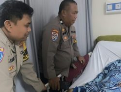 Solidaritas Antaranggota, Bhabinkamtibmas Jajaran Polsek Biringkanaya Besuk Rekan yang Sedang Sakit