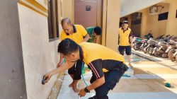 Jumat Bersih, Kapolsek Bontoala Turun Langsung Pimpin Kerja Bakti: Mako Dipoles, Pelayanan Makin Prima