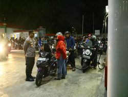 Antrean Panjang BBM Jadi Perhatian, Kapolrestabes Makassar Keliling Pantau SPBU Pastikan Stok Aman