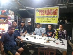 Bhabinkamtibmas Minasa Upa Bersama Warga Jaga Poskamling, Wujudkan Situasi Kamtibmas Tetap Kondusif