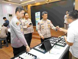 Jaga Kondisi Kesehatan Personel, Polrestabes Makassar Gelar Pemeriksaan Mata