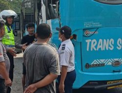 Polsek Biringkanaya Tangani Kecelakaan Mobil Damtruk dan Bus di Jalan Perintis Kemerdekaan