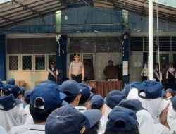 Kapolsek Biringkanaya Berikan Amanat Kamtibmas Saat Upacara Bendera di SMP Negeri 35 Makassar