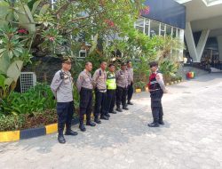 Personel Polsek Rappocini Melaksanakan Pengamanan Pelantikan Pengurus DPD Partai Golkar Provinsi Sulsel